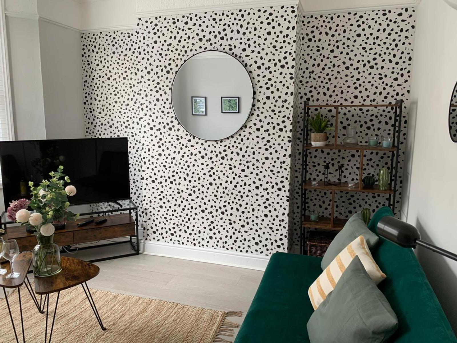 House Of Cosy Dots Villa Northampton Phòng bức ảnh